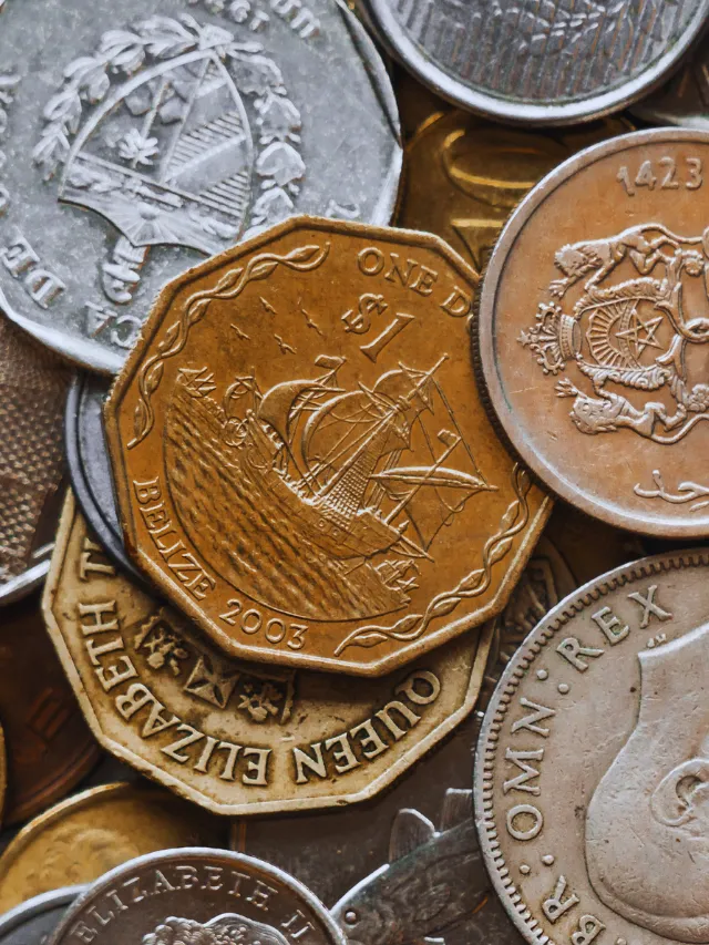 Eight Rare Dimes And rare Bicentennial Quarter Worth $72 Million Dollars Each Are Still in Circulation (2)